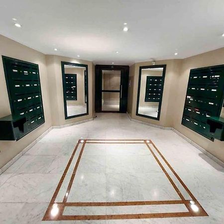 Modern One Bedroom Apartment In Канны Экстерьер фото