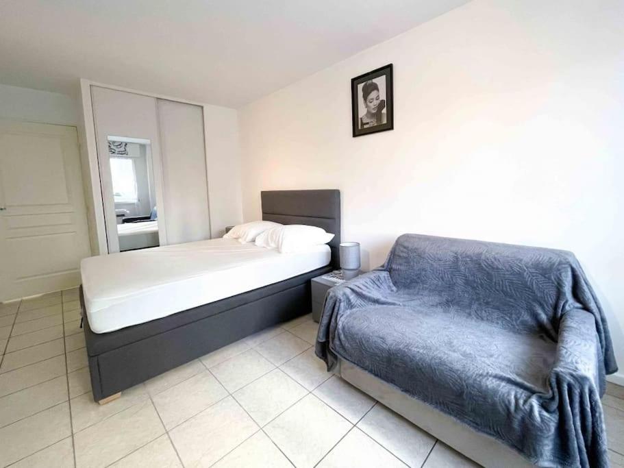 Modern One Bedroom Apartment In Канны Экстерьер фото