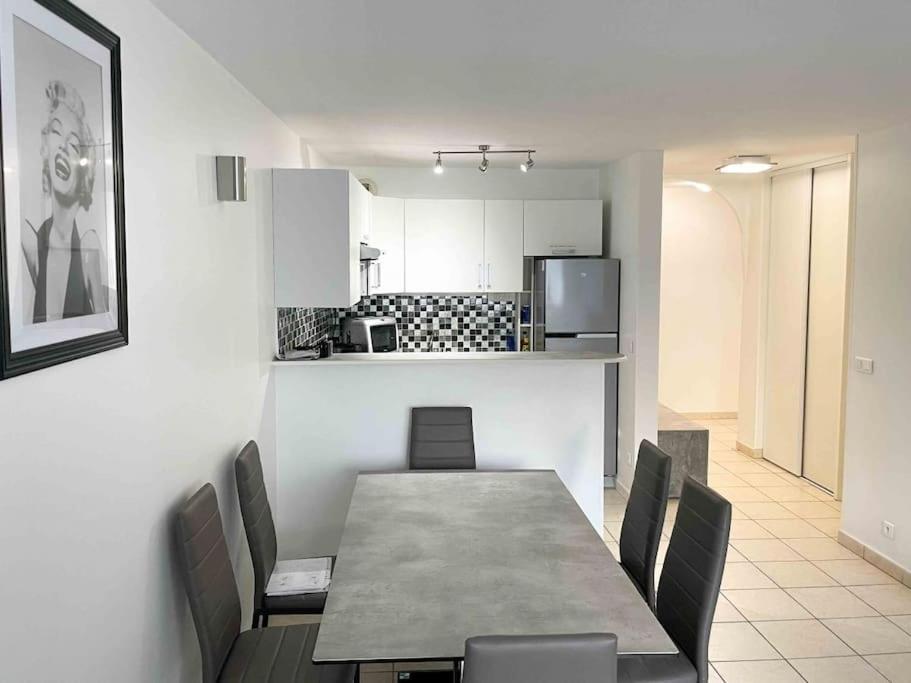 Modern One Bedroom Apartment In Канны Экстерьер фото